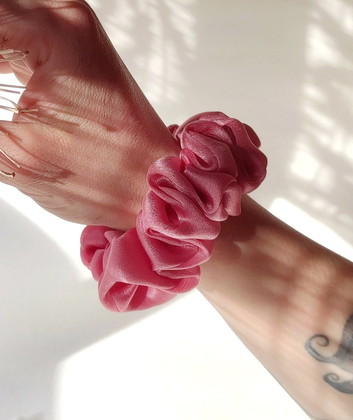 Botanically dyed silk scrunchie, Medium pink organic hair tie, Ecofriendly natural elastic for curly hair
