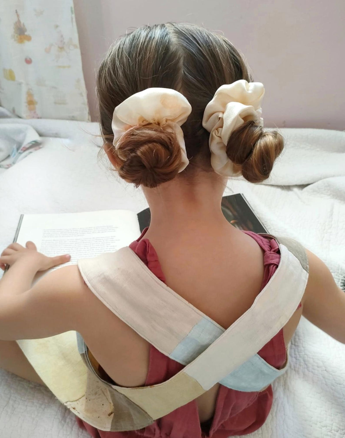 Silk hair tie dyed with plant dyes, Eco-friendly ivory tone scrunchie, Organic eco print hair elastic for little girls