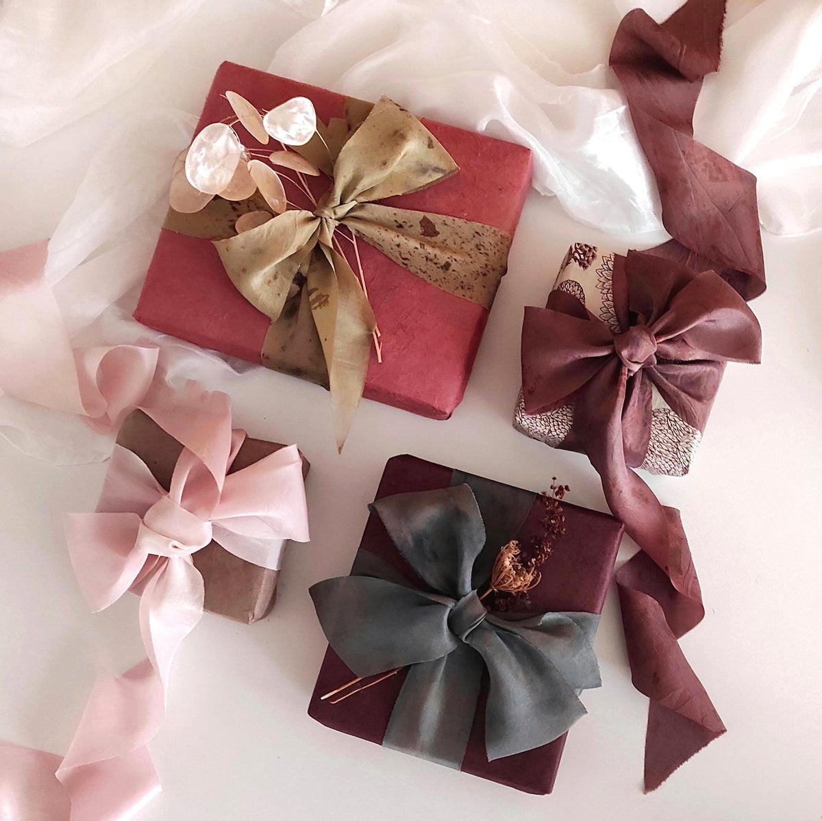 Dusty red silk ribbon, Botanical dyed organic ribbon for bridesmaid , Eco-friendly gift wrap for bridal bouquet