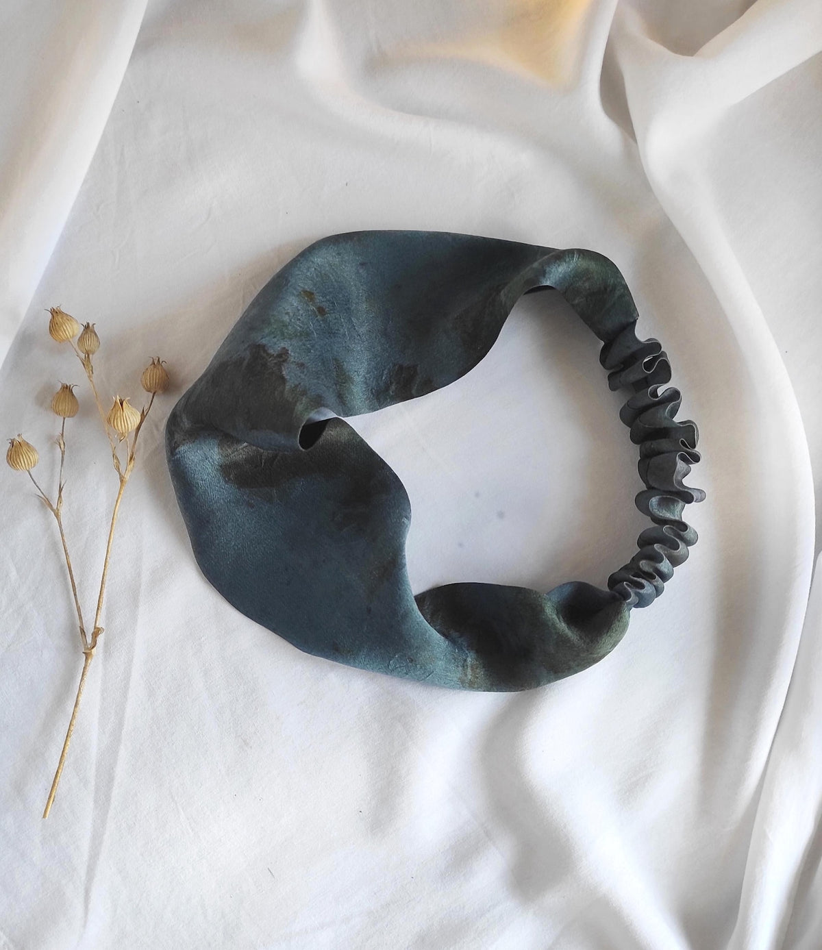 Natural dyed silk headband in copper blue floral leaf print, Handmade wide turban for her, Dyed silk hair band sustainable woman