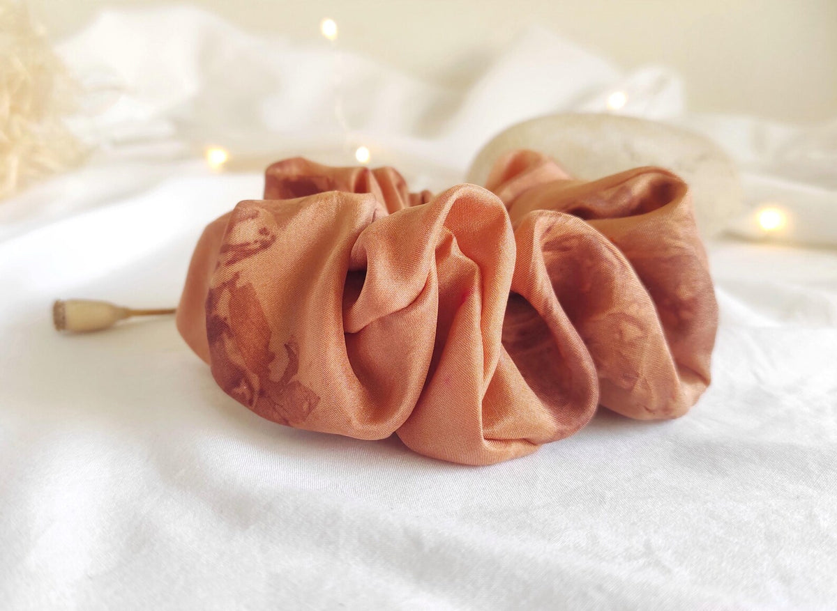 Rust color organic scrunchie, Botanical dyed mulberry silk hair tie curly hair, Natural eco-print scrunchy for coworker