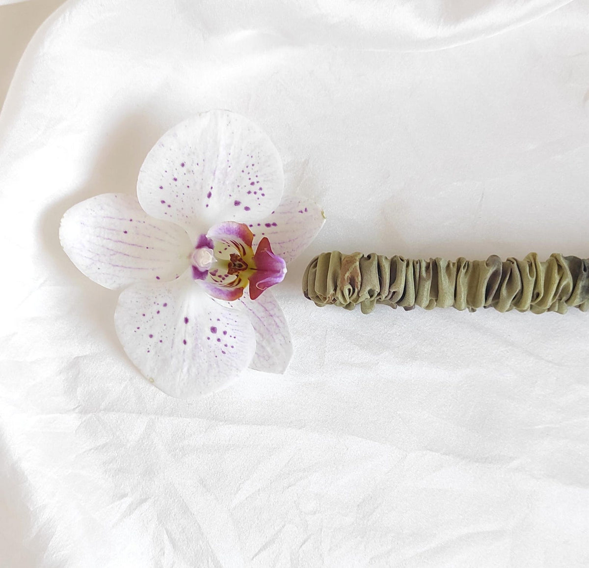 Botanically Dyed Mulberry Silk Headband, Eco-Print Floral Hair Elastic, Sustainable Organic Band