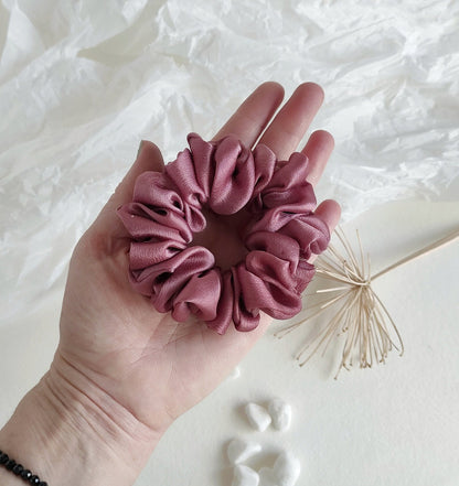 Mauve Organic Silk Scrunchie, Botanical Dyed Hair Tie, Sustainable hair elastic for gift summer