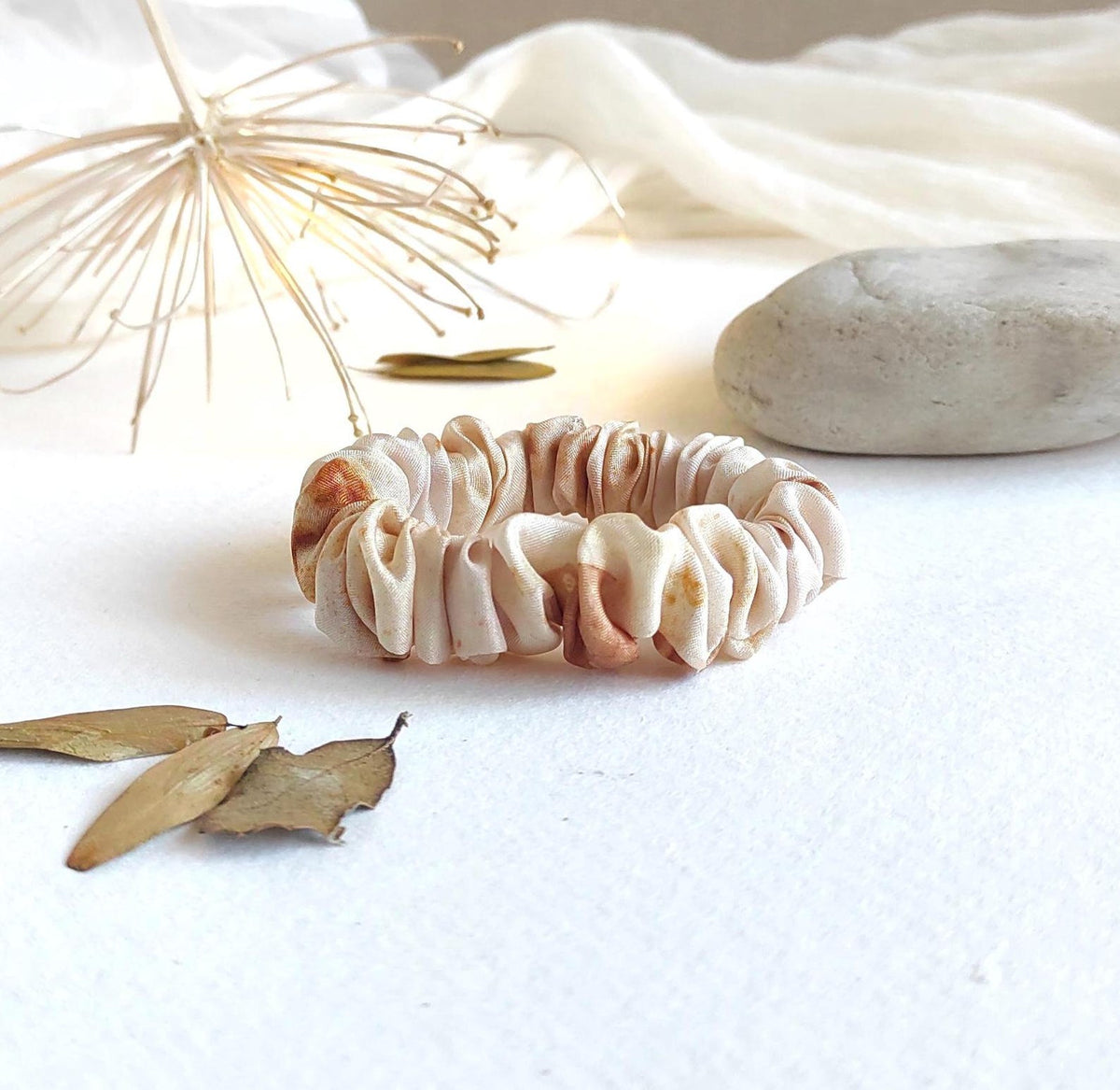 Eco Print Silk Scrunchie, Organic Mulberry Silk Hair Tie, Hair elstic for spring
