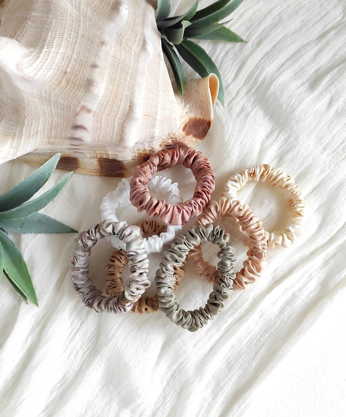 Speckled silk scrunchie, Natural flower print hair tie, Sustainable thin hair elastic for woman