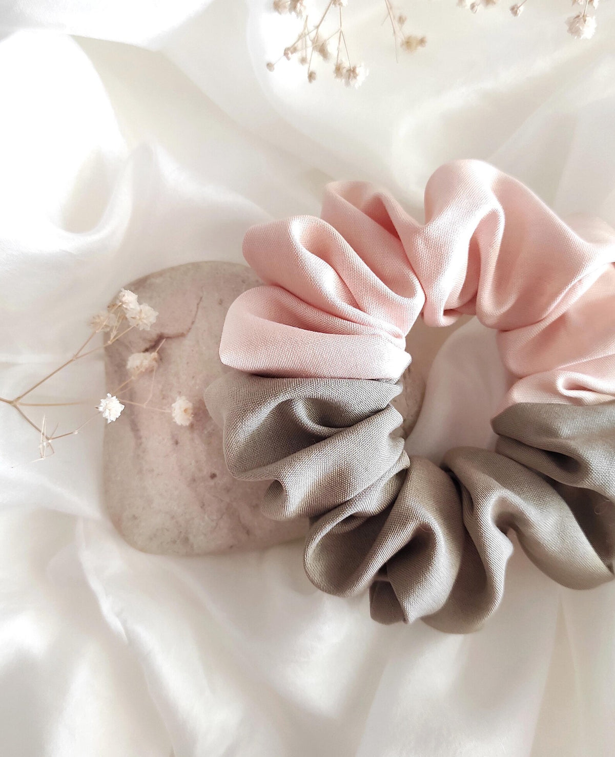 Plant-dyed silk scrunchie, Pink & taupe hair tie, Natural dyed elastic for sister gift