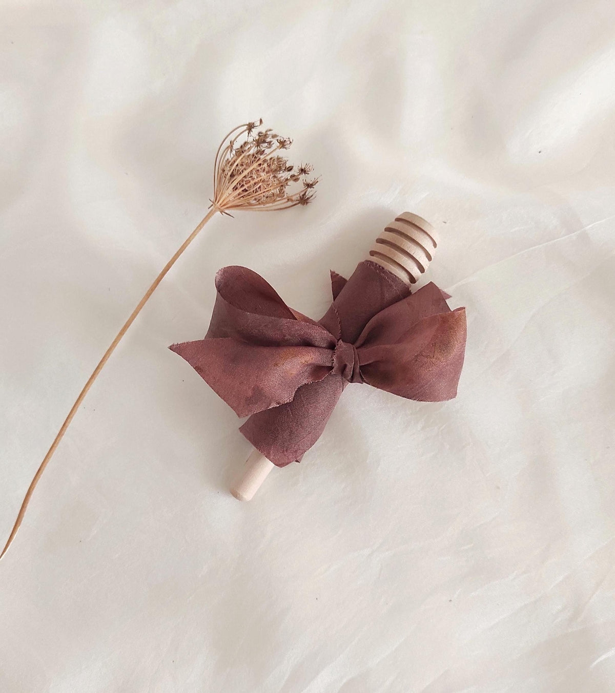 Dusty red silk ribbon, Botanical dyed organic ribbon for bridesmaid , Eco-friendly gift wrap for bridal bouquet