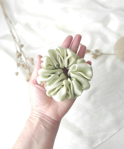 Botanically dyed silk scrunchy, Mint green hair tie, Organic mulberry silk elastic for woman