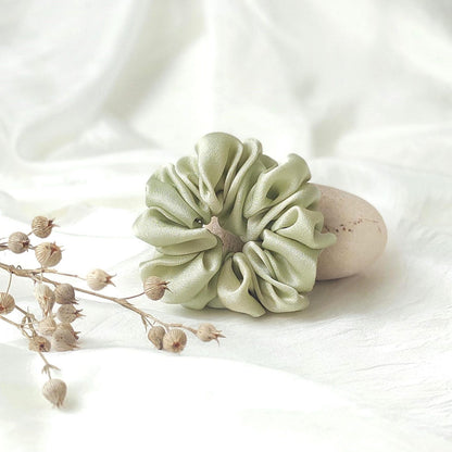 Botanically dyed silk scrunchy, Mint green hair tie, Organic mulberry silk elastic for woman