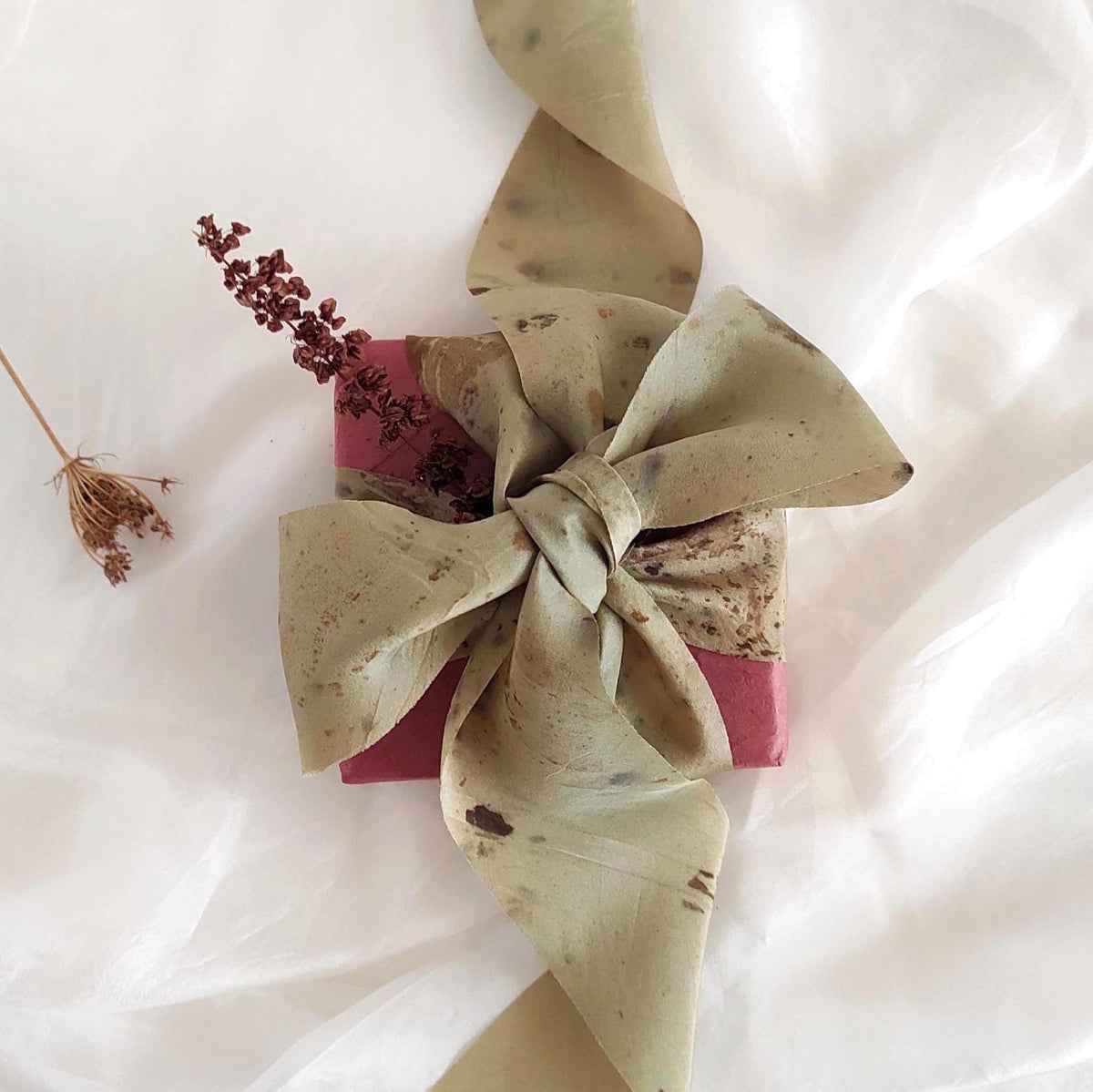 Botanically dyed silk ribbon in green, Plant-dyed wide organic ribbon, Eco-print plant and flowers long ribbon for birthday