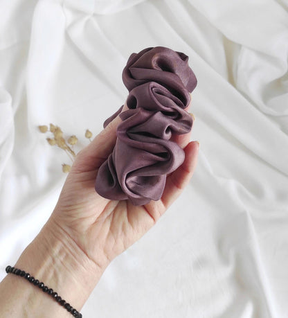 Eco print natural silk scrunchie, Plant dyed silk hair tie purple, Organic hair elastics for her, Natural casual scrunchy for mom