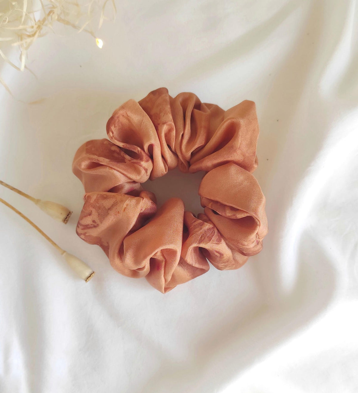 Rust color organic scrunchie, Botanical dyed mulberry silk hair tie curly hair, Natural eco-print scrunchy for coworker