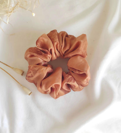 Rust color organic scrunchie, Botanical dyed mulberry silk hair tie curly hair, Natural eco-print scrunchy for coworker