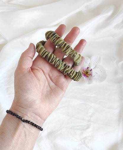 Botanically Dyed Mulberry Silk Headband, Eco-Print Floral Hair Elastic, Sustainable Organic Band