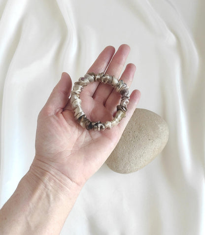 100% organic silk scrunchie, Natural dyed scrunchie for summer, Botanical dyed hair tie for curly hair, Sustainable silver gray scrunchy