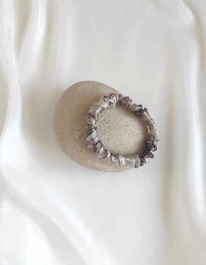 100% organic silk scrunchie, Natural dyed scrunchie for summer, Botanical dyed hair tie for curly hair, Sustainable silver gray scrunchy