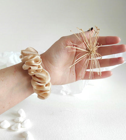 Nude color silk scrunchy naturally dyed, Mulberry silk hair tie scrunchie soft for bridesmaid, Hand dyed natural hair tie for summer